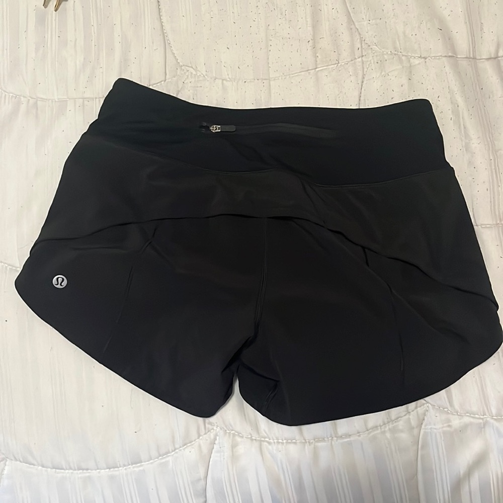 black lulu speed up shorts
